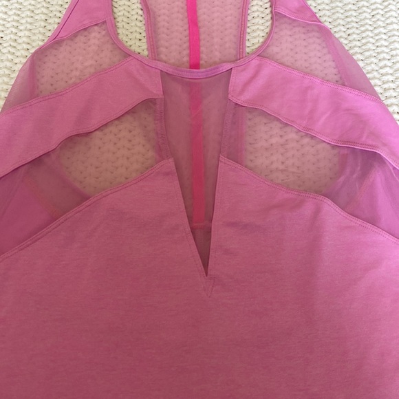 LuLulemon pink workout tank top size small preowned - Picture 2 of 11